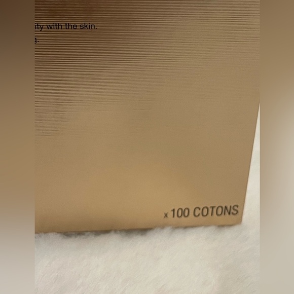 Authentic Dior Prestige Cotton Pads - Picture 7 of 9